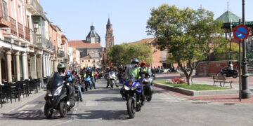 Gran ambiente en la VIII edición de la Biker Day de Peñaranda con desayuno, ruta motera, comida, música y sorteo de regalos