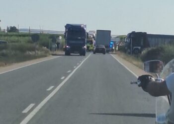 Un motorista resulta herido tras una colisión con un camión a la altura del polígono industrial de Huerta en la carretera DSA-810