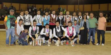 Iván González revalida su victoria en el concurso nacional de recortadores celebrado en la plaza de toros de Babilafuente