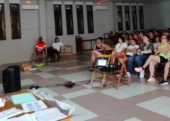 Rotundo éxito de participación en el taller de primeros auxilios impartido en Babilafuente con diploma para los participantes