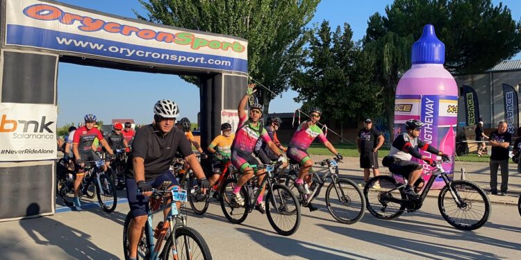 La X Ruta de la Cerveza organizada por Babilafuente Beer Bike en Babilafuente logra un nuevo y rotundo éxito de participación