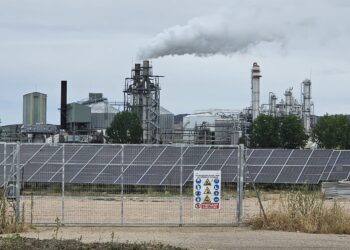 Los ladrones de cable actúan en la nueva planta fotovoltaica de Babilafuente, aún en obras, junto a la industria de bioetanol