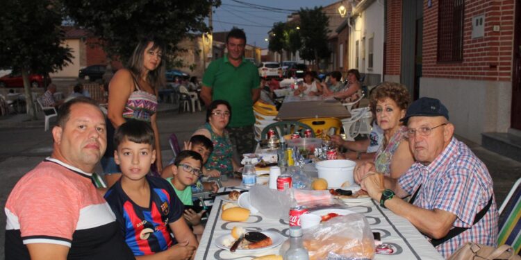 Cantaracillo ofrece una gran parrillada popular en plena cuenta atrás para sus fiestas patronales de la Asunción y San Roque