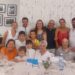 María Ángeles Coria, vecina de Palaciosrubios, celebra su 70 cumpleaños junto a su familia con una comida en Las Cabañas
