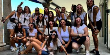 Sonsoles celebra su despedida de soltera en Peñaranda rodeada de sus amigas en una jornada de fiesta, risas y bonitas vivencias