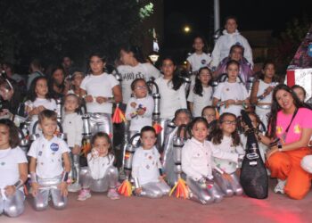 La escuela de verano de Villaflores se lleva el primer premio en el concurso de disfraces de las fiestas patronales de San Agustín