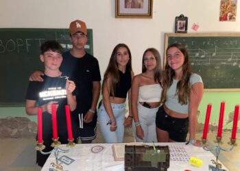 Éxito de participación en el Escape Room organizado por la Asociación Juvenil Papelera de Villaflores en la antesala festiva