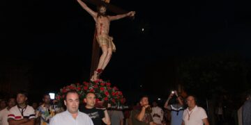 El Santo Cristo del Humilladero recibe la devoción popular de Peñaranda en su fiesta anual con eucaristía y procesión