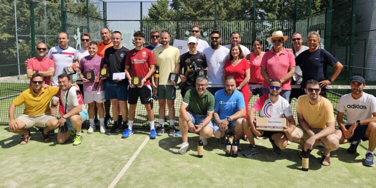 Javier Cabo y Pablo Domínguez ganan la IV edición del torneo de pádel Ciudad de Peñaranda disputado en el polideportivo