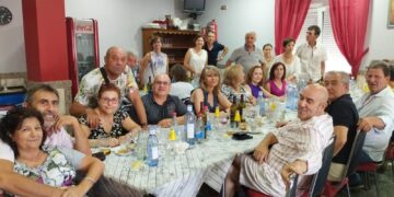 Los quint@s del 64 celebran un esperado y emotivo reencuentro en Cantalpino y comparten después una comida en Peñaranda