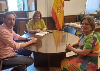 Santiago de la Puebla transmite a la subdelegada del Gobierno la gran preocupación vecinal tras la oleada de robos en la localidad