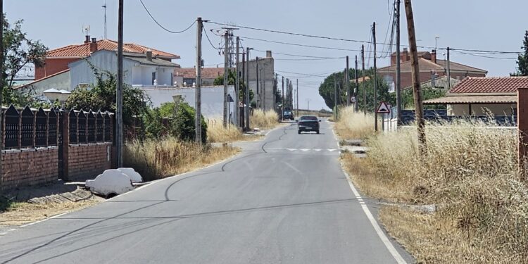 «Mano dura» en las Verónicas de Peñaranda tras la orden de demolición de una construcción en el plazo de seis meses