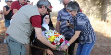 La Marcha Teresiana llega a la comarca con una gran acogida en los pueblos y peticiones de salud dirigidas a la santa andariega