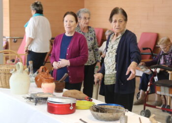 Albertia Babilafuente conmemora el Día Mundial del Alzheimer con una exposición que reúne objetos y recuerdos familiares