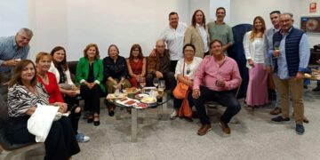 Alcaldes y alcaldesas de las comarcas de Peñaranda y Las Villas disfrutan en armonía de la celebración del Día de la Provincia