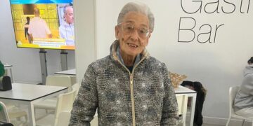 Muchas felicidades para Lourdes que hoy cumple 90 años en Peñaranda y a la que su familia quiere darle esta grata sorpresa