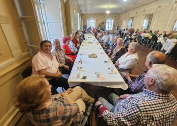 Peñaranda cierra sus celebraciones patronales en honor de San Miguel Arcángel con la fiesta para los mayores en el centro social