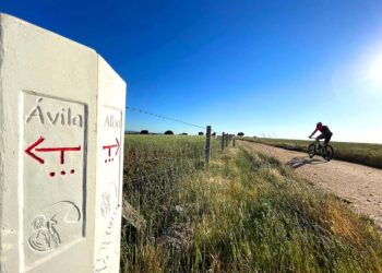 Cuenta atrás para la ruta que recorrerá en bicicleta el camino de peregrinación «De la Cuna al Sepulcro» entre Ávila y Alba