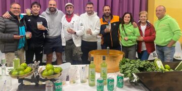Los mojitos de Teo Marcos triunfan en Zorita de la Frontera en una noche festiva con gran ambiente en el salón municipal