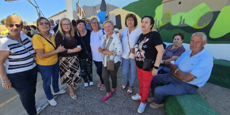 Zorita de la Frontera pone el broche a sus fiestas patronales de San Miguel Arcángel con un animado convite en el frontón