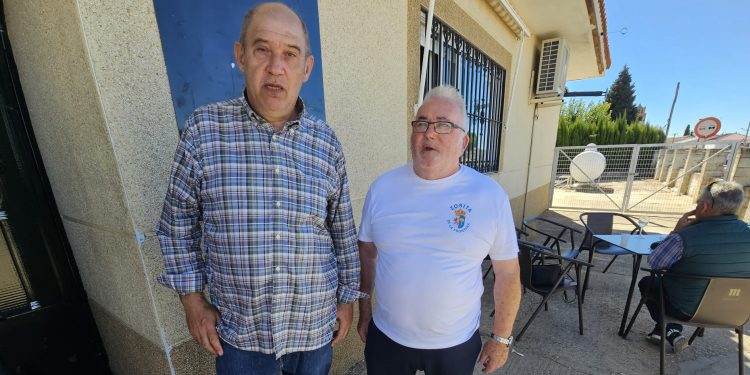 Zorita de la Frontera pone el broche a sus fiestas patronales de San Miguel Arcángel con un animado convite en el frontón