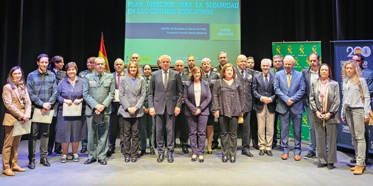 Peñaranda acoge la presentación del Plan Director para la Convivencia y Mejora de la Seguridad en los centros educativos