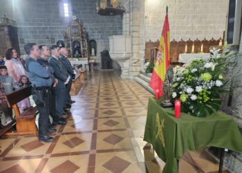 Macotera acompaña a la Benemérita en la fiesta de su patrona con misa en la iglesia parroquial y un ágape junto a los agentes