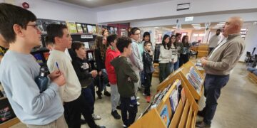 José Luis Sánchez, bibliotecario en Peñaranda: «nuestras ganas, la profesionalidad y la implicación personal nos hacen tratar de ofrecer propuestas siempre novedosas en la biblioteca»