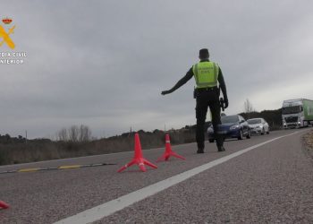 La Guardia Civil detiene a dos fugados de la justicia cuando circulaban por el término de Cantaracillo en un turismo robado