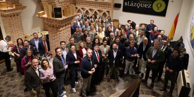 Encuentro empresarial a nivel nacional en Peñaranda: «el reto de la empresa familiar es que pasen de generación a generación»