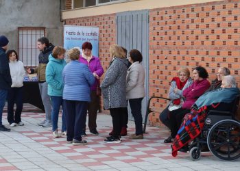 Bóveda del Río Almar despide noviembre con una Fiesta de la Castaña en la que no han faltado juegos y una degustación