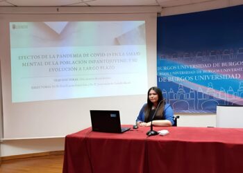 Arancha Bernal logra sobresaliente cum laude en su tesis sobre los efectos de la pandemia en la salud mental de niños y jóvenes