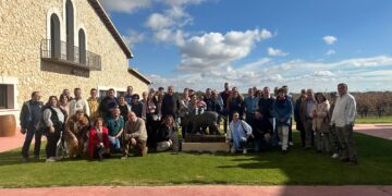 El Campo de Peñaranda organiza con éxito de participación vecinal un viaje cultural a la localidad zamorana de Toro