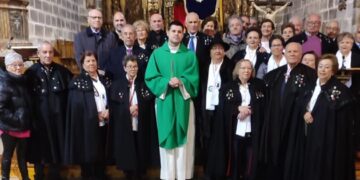 Los capistas de Santiago de la Puebla, fieles a la tradición honran a su patrón, San Martín de Tours en una jornada festiva