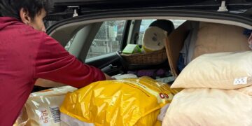 Una pareja de peñarandinos viaja a Madrid para entregar ayuda humanitaria y también comida y mantas para los animales