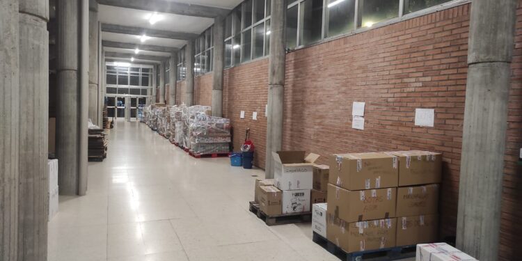 La Diputación pide a los ayuntamientos que paralicen hasta nuevo aviso la recogida de ayuda para los damnificados por la DANA