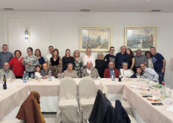 Peñaranda acoge el emotivo reencuentro de la familia Rodríguez Zamarreño en torno a una comida celebrada en Las Cabañas