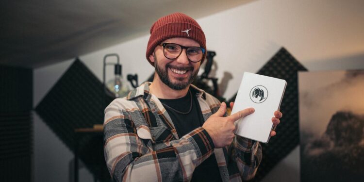 El peñarandino Fran García y Empatía Studios presentan en la feria INTUR el espectacular vídeo turístico de la ciudad de Toro