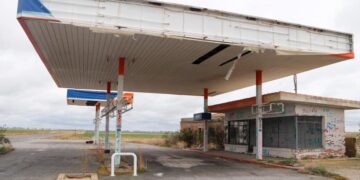 El Ayuntamiento de Rágama presenta el concurso que dará vida a su antigua gasolinera impulsando el desarrollo rural en la zona