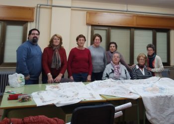 Santiago de la Puebla clausura con éxito el taller de bordado que se ha desarrollado durante dos meses con una docena de alumnas