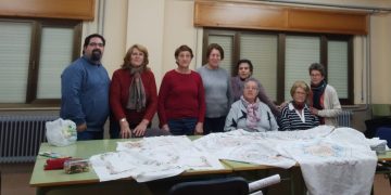 Santiago de la Puebla clausura con éxito el taller de bordado que se ha desarrollado durante dos meses con una docena de alumnas