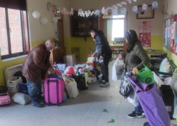Objetivo cumplido en el colegio «Unamuno» de Peñaranda: material escolar, juguetes y libros llegarán mañana a Paiporta