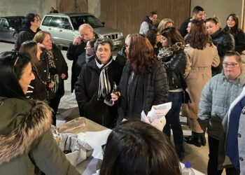 La Asociación Juvenil Papelera de Villaflores recauda fondos con una castañada solidaria a favor de los afectados por la DANA