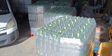 Villoria enviará mañana un primer cargamento a la zona afectada por la DANA y pide ropa, calzado, pañales y comida enlatada