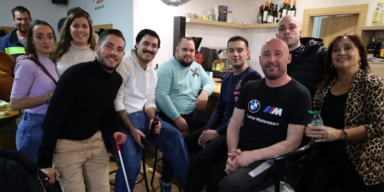 El Campo de Peñaranda anima sus fiestas de los Santos Inocentes con un tardeo en los bares amenizado por la charanga Los del Lío