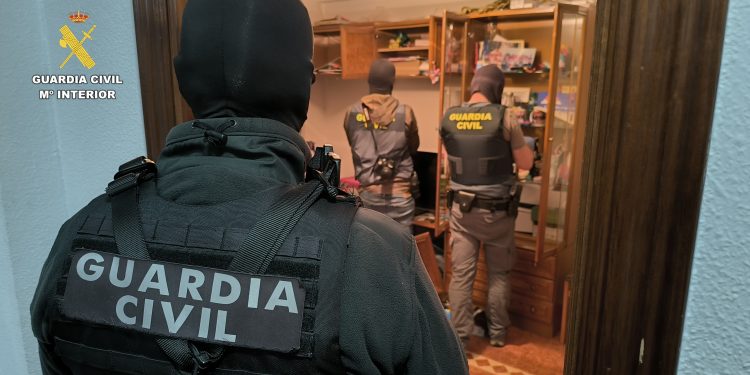 La Guardia Civil esclarece 14 hechos delictivos cometidos en la comarca tras la última operación en Peñaranda y Santiago