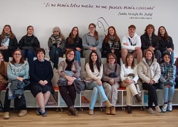 Estudiantes australianos visitan Peñaranda y comparten una fantástica jornada con los alumnos del colegio La Encarnación