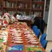 La asociación de mujeres de Bóveda del Río Almar crea más de un centenar de adornos navideños para decorar la localidad