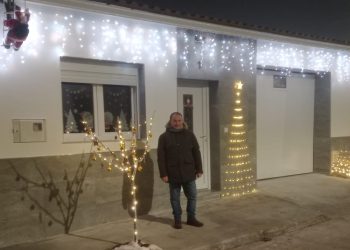 Ángel Pérez y Bárbara Sierra ganan el concurso de decoración de fachadas organizado por el Ayuntamiento de Cantaracillo