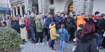 Peñaranda disfruta de la Fiesta de la Castañada en una tarde con animación, juegos y reparto de 100 kilos de castañas asadas